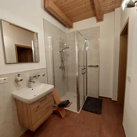 Birkenhof Pliesskowitz 아파트 *